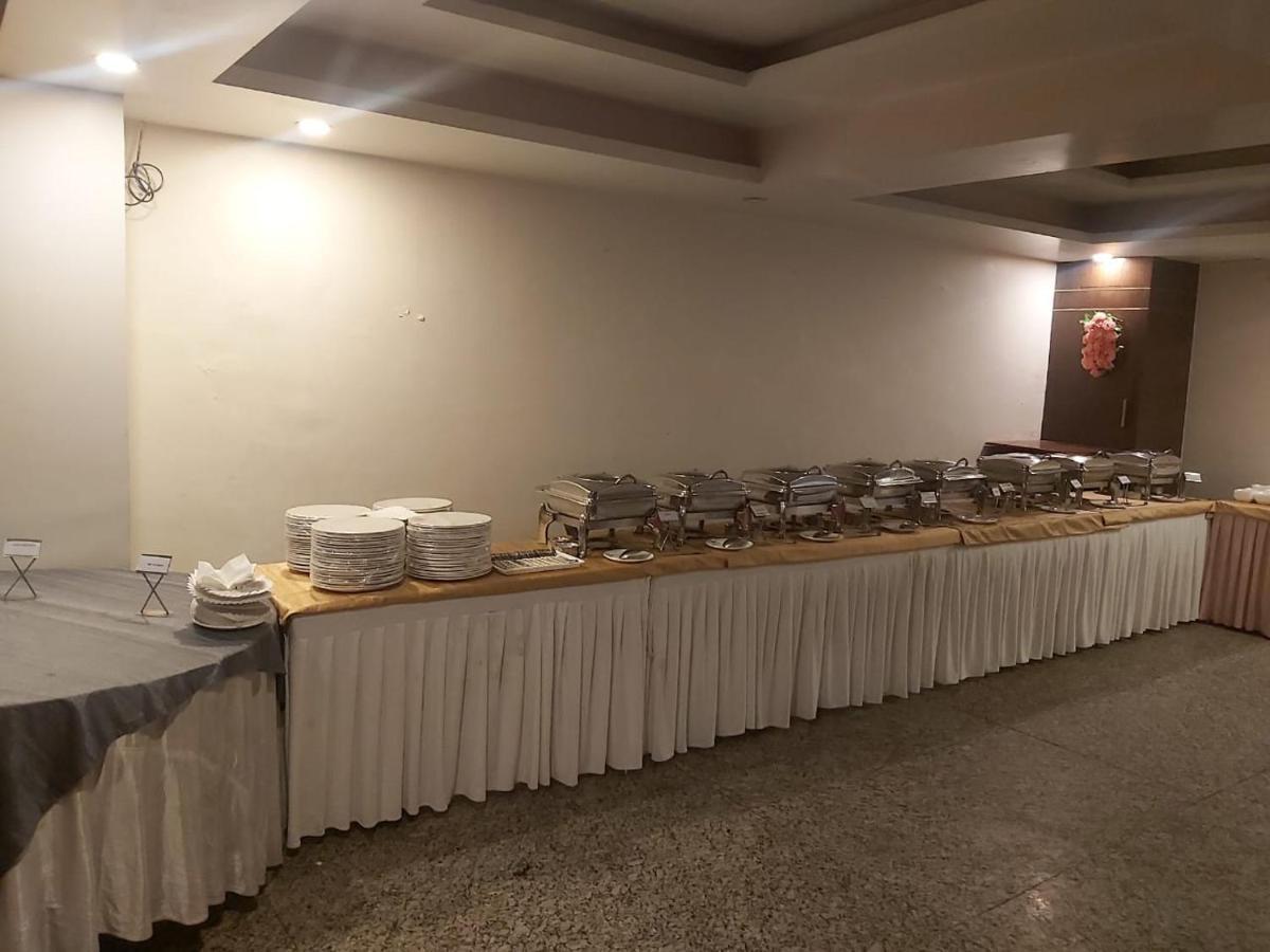 Aalcajars Inn Patna  Luaran gambar